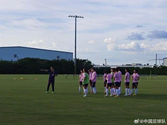 女足热身美国球衣号码公布：王妍雯7号王珊珊11号